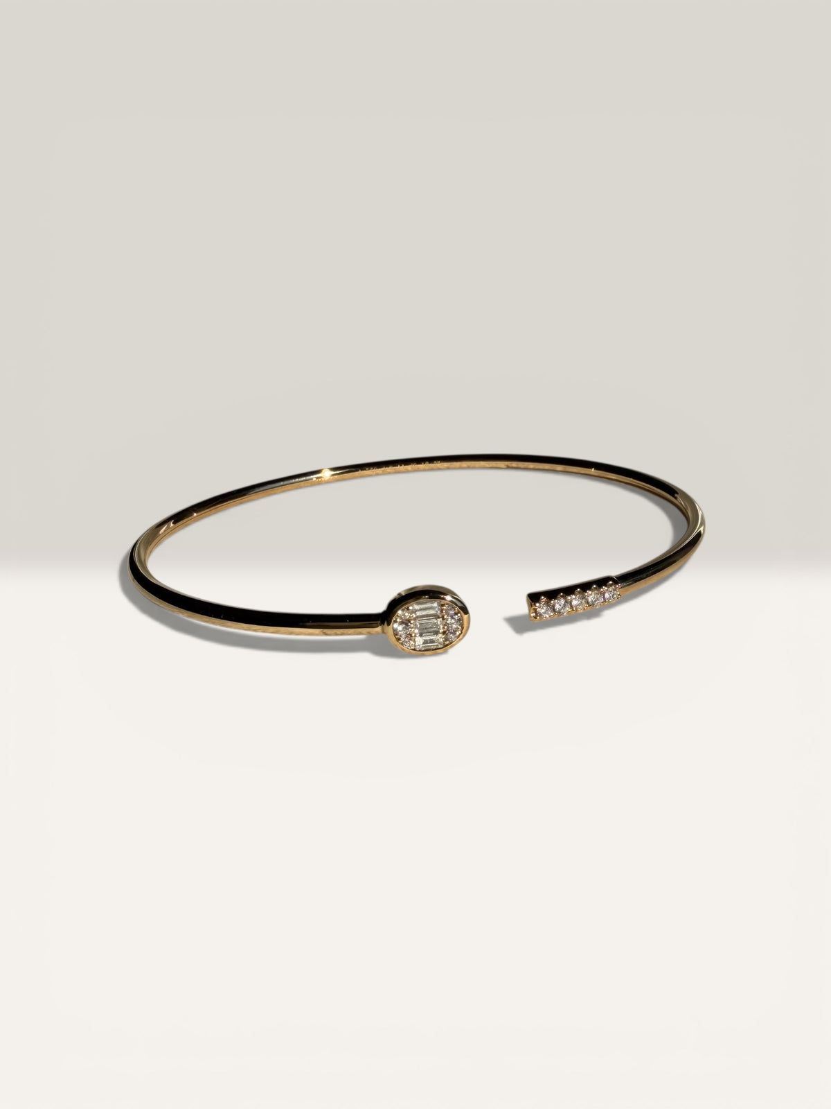 Linea Bangle