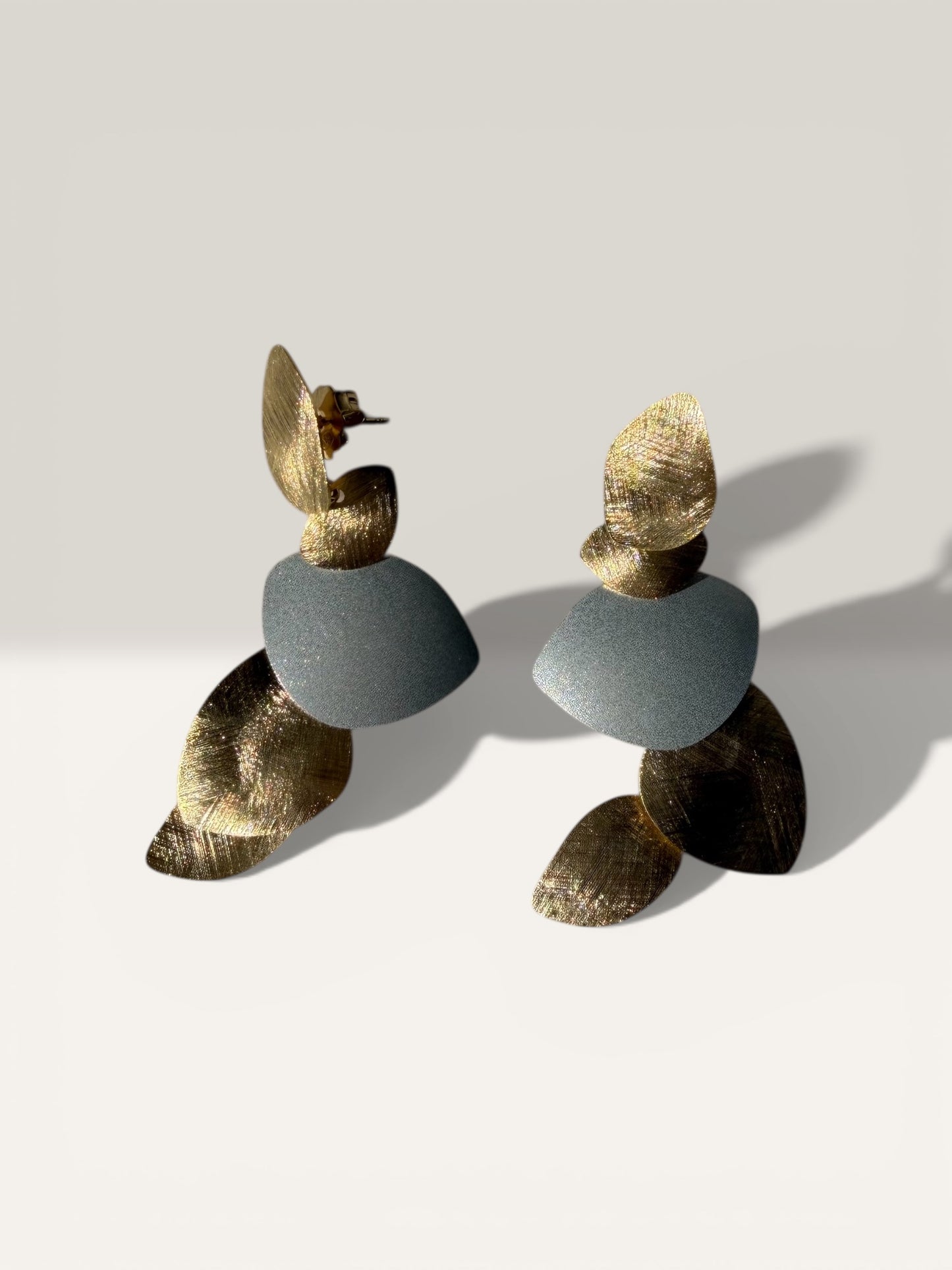 Aura Bianca Earrings