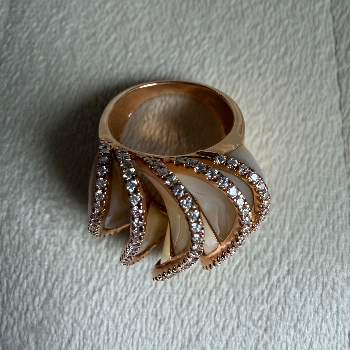 Wavecrest Ring