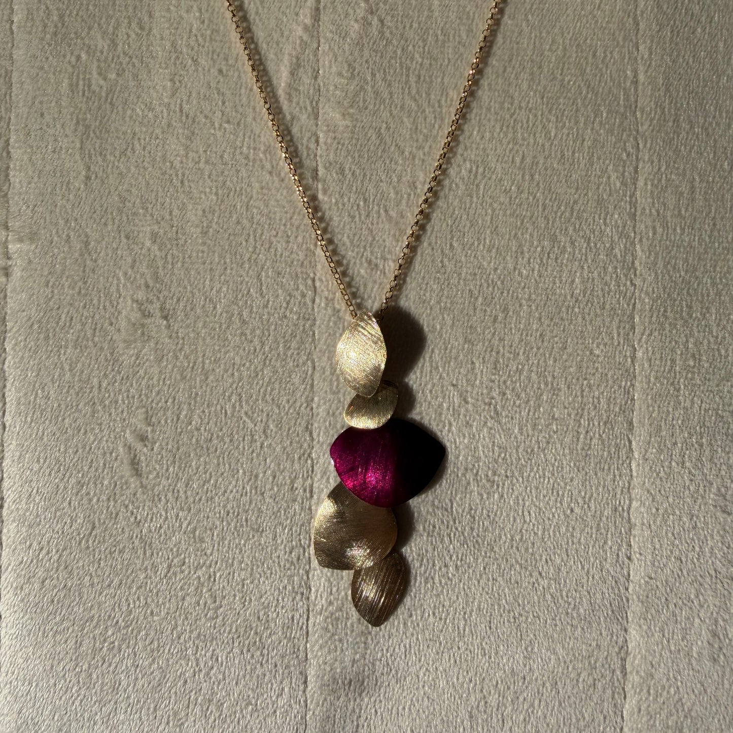 Fucsia d’Oro Necklace