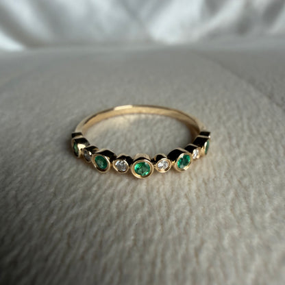 Gemma Ring