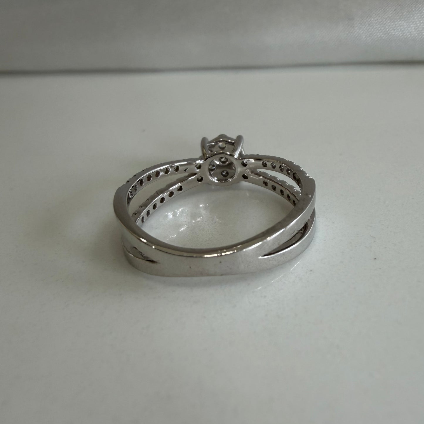 Luna Glow Ring