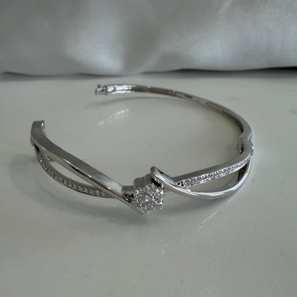 Orbit Twist Bracelet
