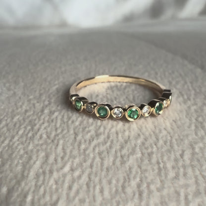 Gemma Ring
