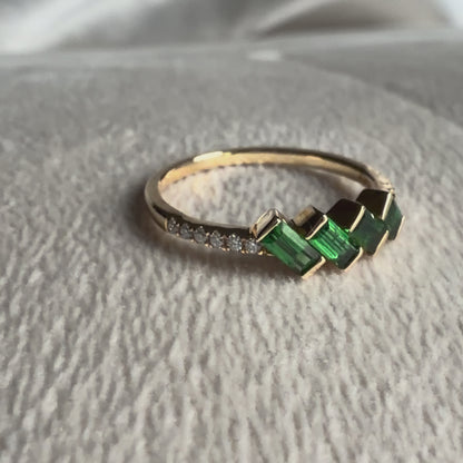 Tsavorite and Diamond Ring Style 2